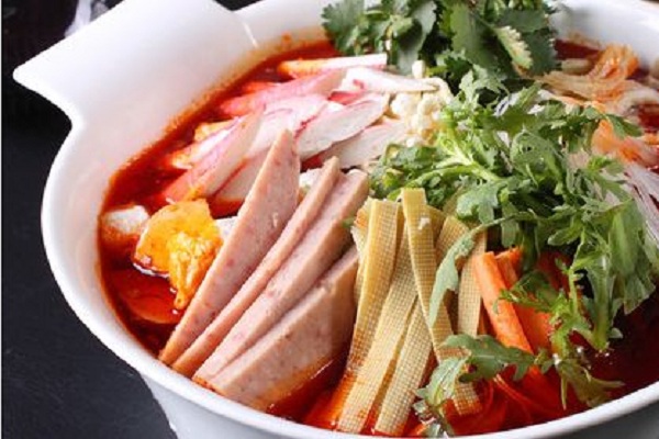 老梁烧烤麻辣烫加盟店