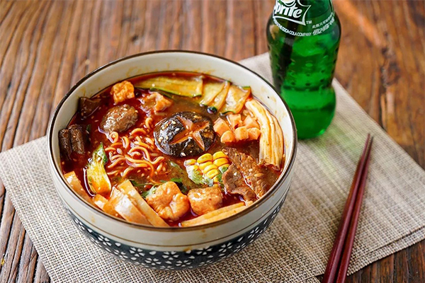 李国福麻辣烫加盟费