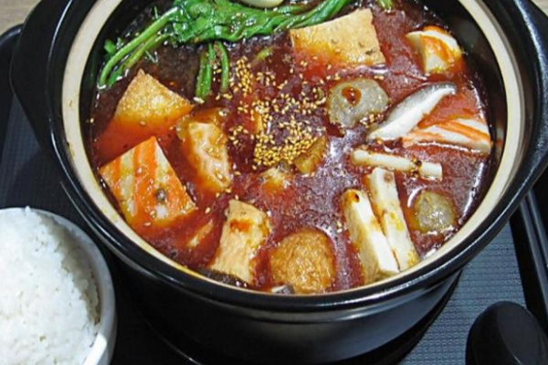 口口香麻辣烫加盟