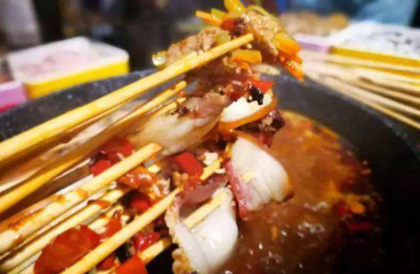 椒羞串串香加盟