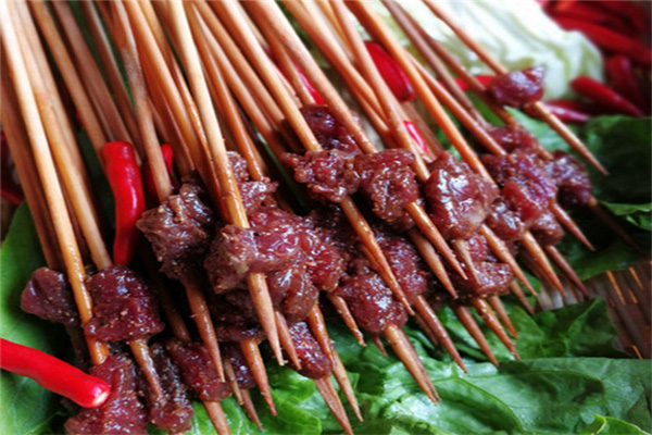 燕子串串香火锅店加盟费