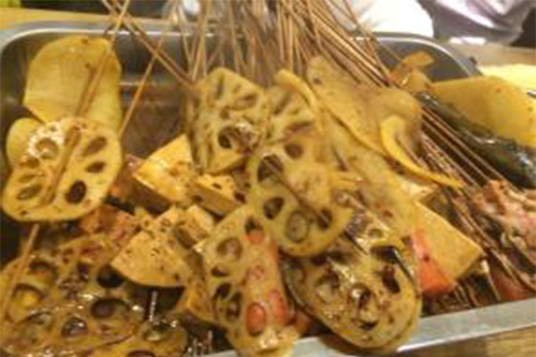 魔签辣卤串串加盟