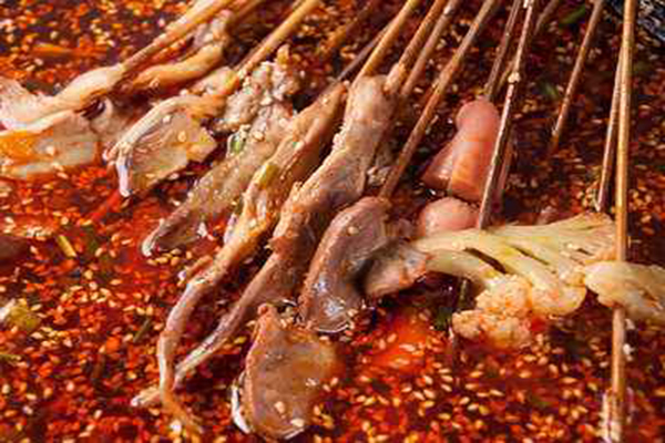 一抹椒羞串串香加盟费