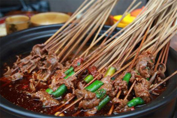 小江湖串串香加盟