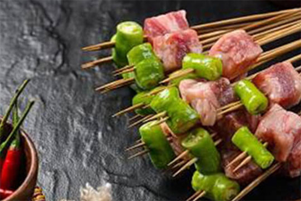 辣响警报小群肝串串火锅加盟费