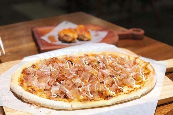 IHOLIC艾豪丽披萨加盟