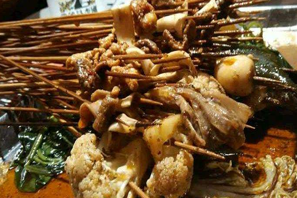 唐二姐串串香加盟门店