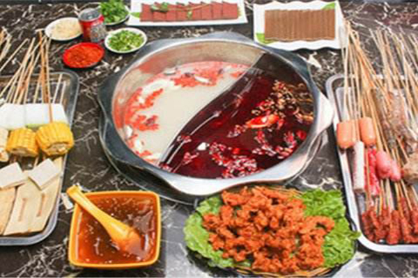 王小春串串香麻辣火锅加盟费