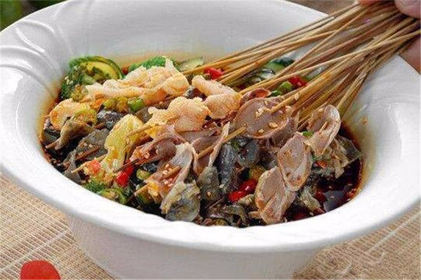 古堰何氏小郡肝串串香