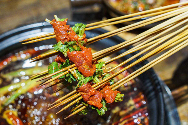 欧阳小姐在成都串串香加盟费