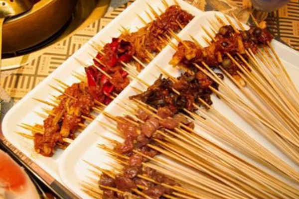 卅卅红油串串加盟