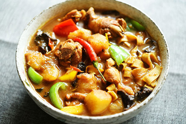 赵记永芳黄焖鸡米饭加盟店