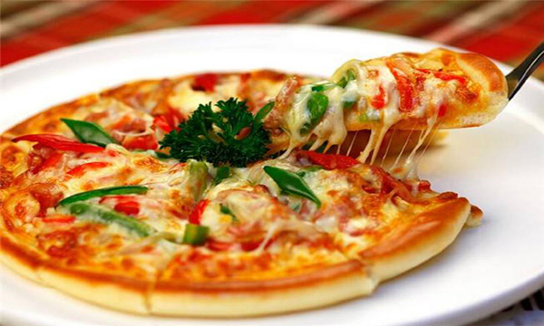 舞泡披萨加盟