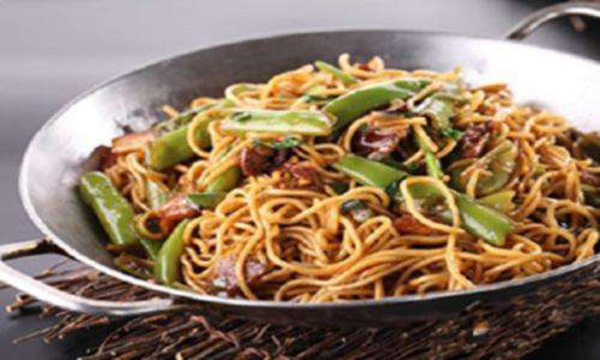 味道额吉铁锅焖面加盟费