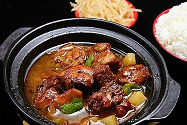 聚盈黄焖鸡米饭加盟门店
