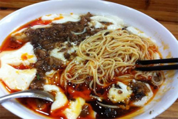 奇骨豆花面加盟门店