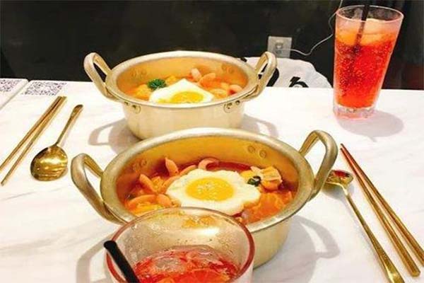 亲享泡面小食堂加盟费，查看亲享泡面小食堂加盟费详情！