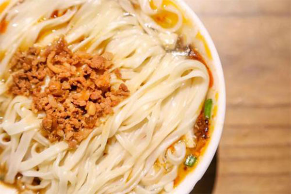 奇骨豆花面加盟费