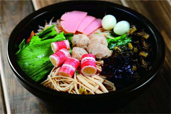 碗主炭烧米线加盟