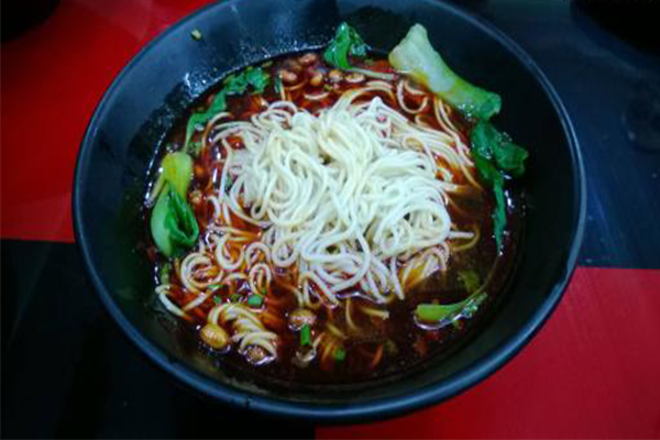 蜀三国重庆小面加盟店