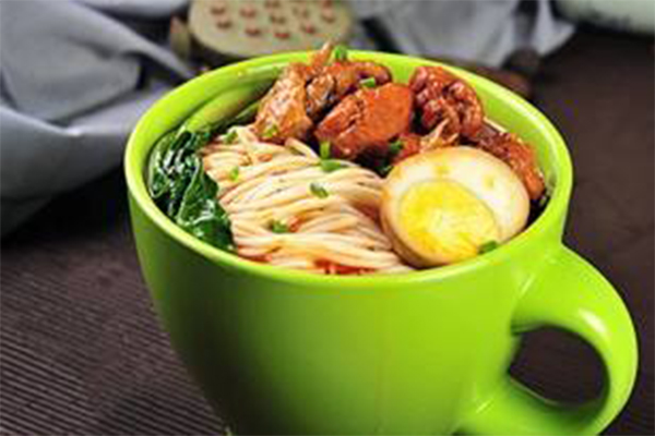 彬师傅杯面加盟费