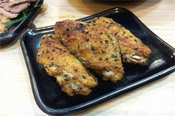 谭仔云南米线加盟门店