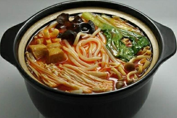 老山云南过桥米线加盟门店