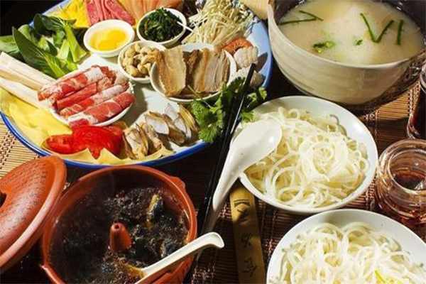 红哈尼过桥米线加盟费