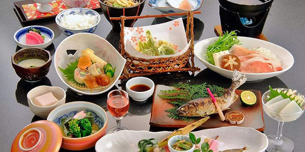 伴饱日式料理加盟费