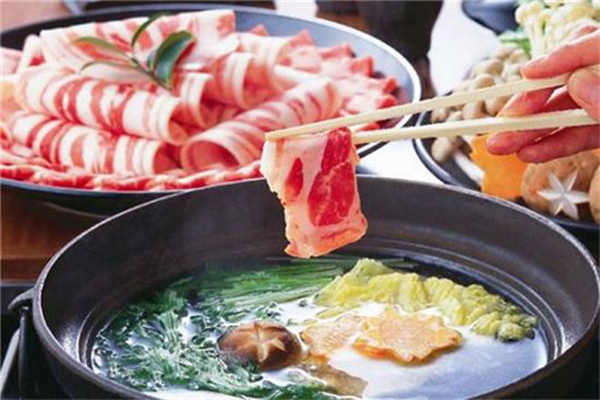 嗨皮羊冰煮养身火锅加盟费