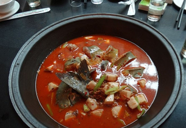 崔记铁锅炖鱼加盟费