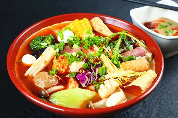 辣图腾麻辣烫加盟店