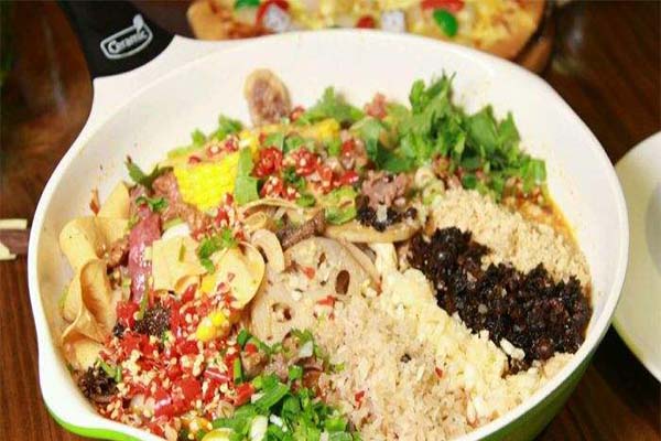 壹半壹拌干拌冒菜加盟费