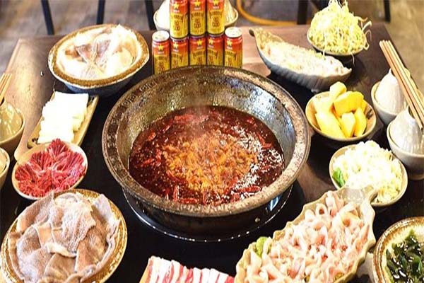 火畅喳喳老火锅加盟费