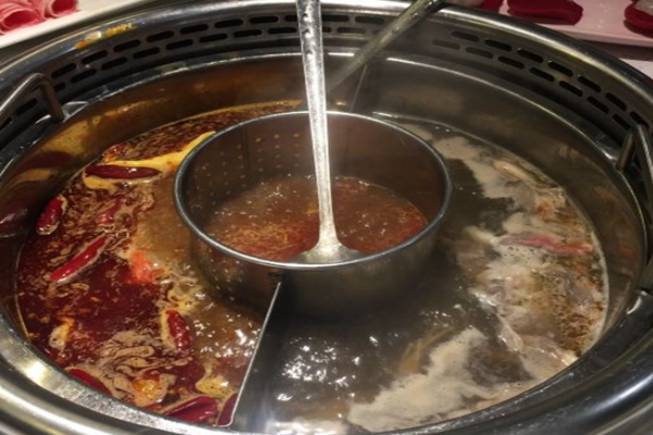 越光宝盒火锅小咖加盟门店