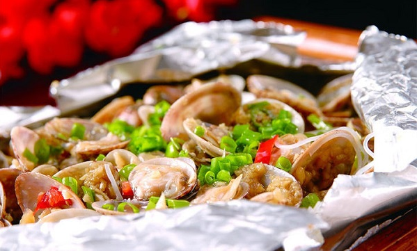 嘿巴适花甲米线加盟费