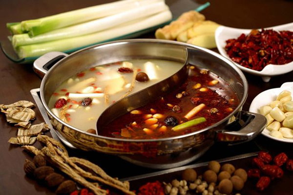 丽江风情斑鱼府加盟费