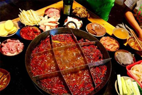 花十七格调火锅加盟费