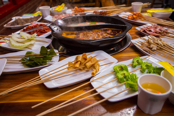 城里巷外串串香火锅加盟店