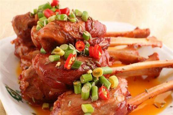 撤拉亭菜馆加盟费