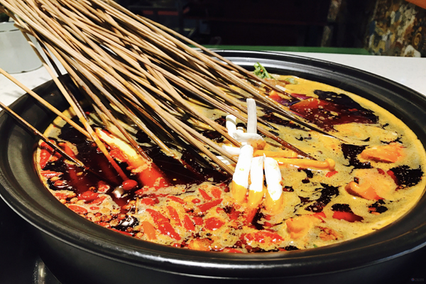 城里巷外串串香火锅加盟费