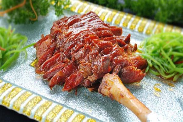 龙娃炭烤羊腿