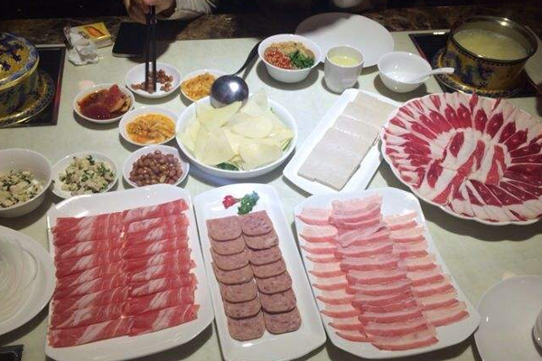 金鼎时尚火锅加盟