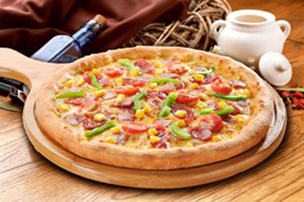 左右时光比萨加盟费