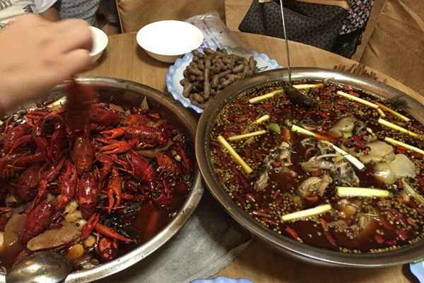 黄腊丁爱上小龙虾加盟费