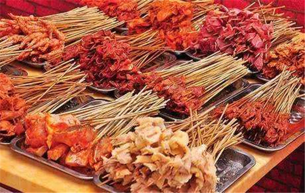 小高串串香加盟费