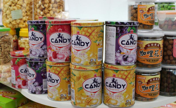 远足休闲食品加盟店