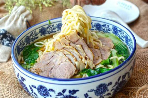 程小曦牛肉面