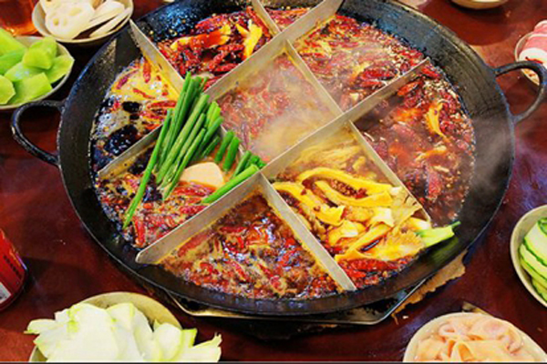 八桌老火锅加盟店