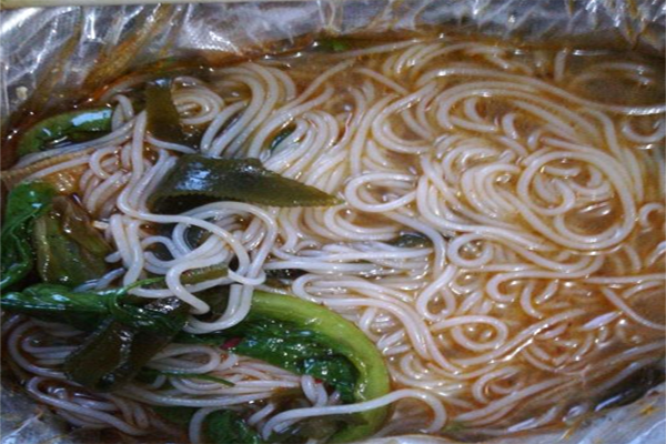 舌舞米线